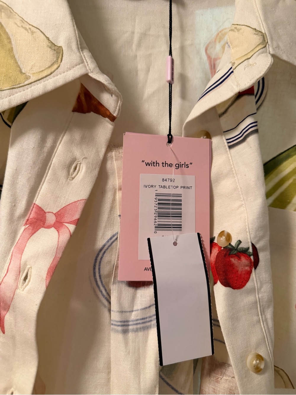 Avec Les Filles Cropped Cream Tabletop Printed Button-Up - Picture 2 of 4